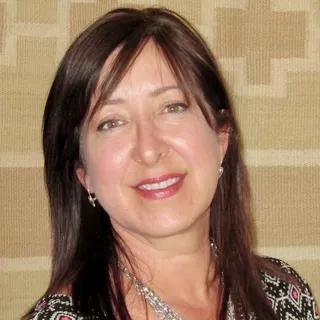 Laura F.