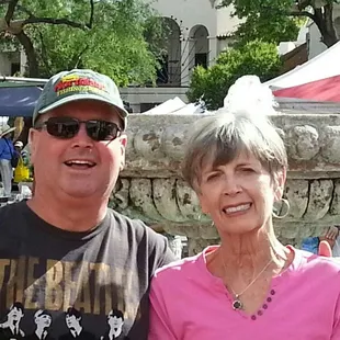 Shopping and having Fun with the Mom unit.