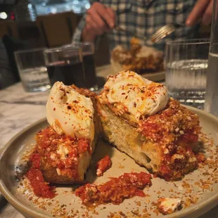 Spicy tomato + Burrata