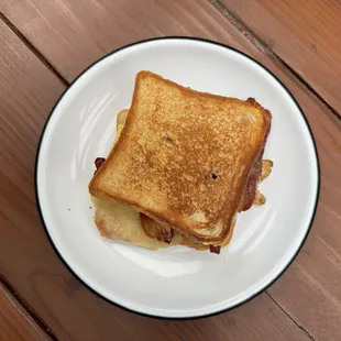 Breakfast Sandwich
