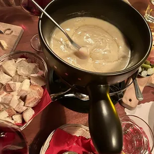 Traditional Cheese Fondue for 2