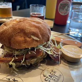 3 Pepper Bomb Burger