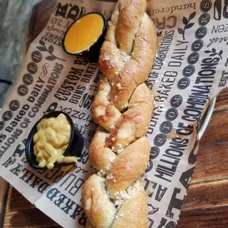 Pretzel Twist