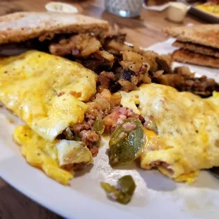 Western omelet. Perfectly cooked,  just a tad salty with the ham.