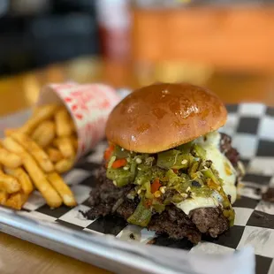 Green chile cheeseburger