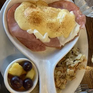 Eggs Benedict