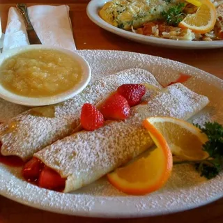 STRAWBERRY CREPES