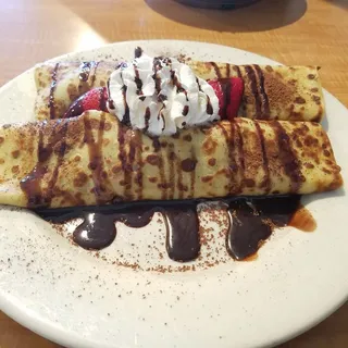 CHOCOLATE STRAWBERRY BANANA CREPES