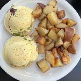 Canadian Bacon Benedict