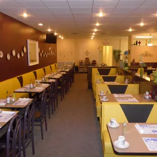 sushi and sashimi, interior