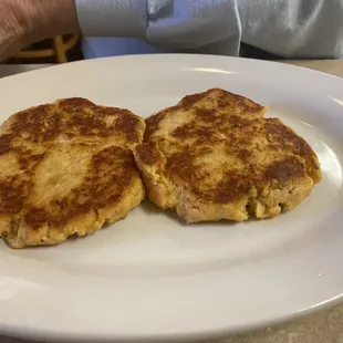 Salmon Cakes