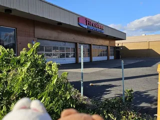 Waiakamilo Shopping Center