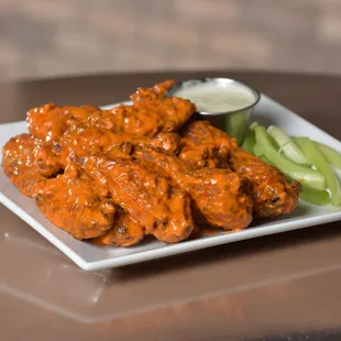 a plate of buffalo wings