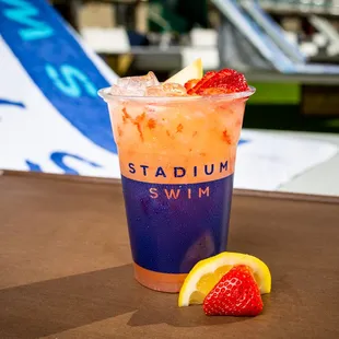 White Strawberry Lemonade - SKYY Strawberry, Elderflower Liqueur, Lemon Sour, Strawberry Slices
