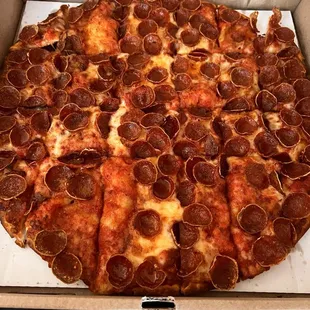 I don't know what happened - but cheese used to be on the whole pizza.