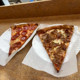 Pepperoni Pizza Slice