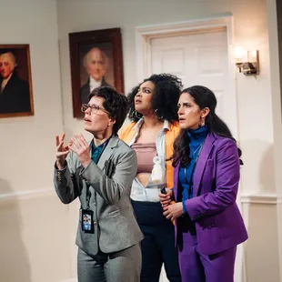 POTUS: Or behind every great dumbass are seven women trying to keep him alive.