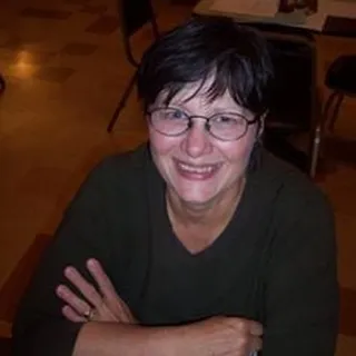 Lynne L.
