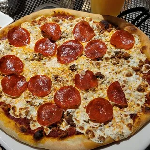 Pepperoni &amp; Sausage Pizza....pretty darn good.
