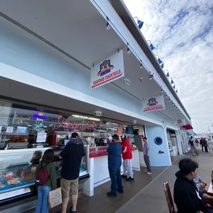Entrance for to go food and fresh seafood