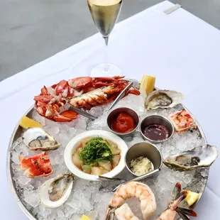 Seafood Platter @cinfullyfoodie