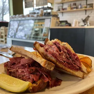 Combination pastrami and corned beef on rye.