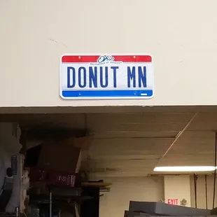 Donut man&apos;s license plate