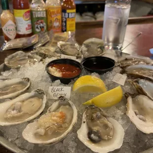 a platter of oysters
