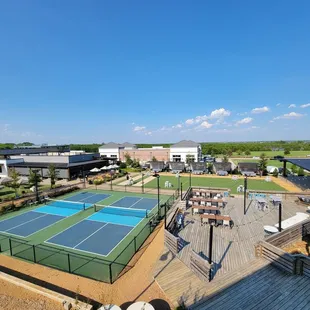 Everything&apos;s bigger in Texas! Standard Service Heath, TX offers a lot of outdoor fun.