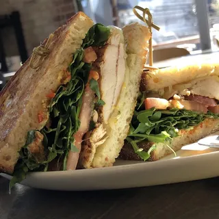GRILLED CHICKEN SANDWICH
