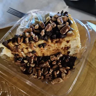 Turtle cheesecake