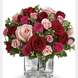 What i was expecting. Premium arrangement "we will add more blooms and select the highest quality flowers we offer in this style."