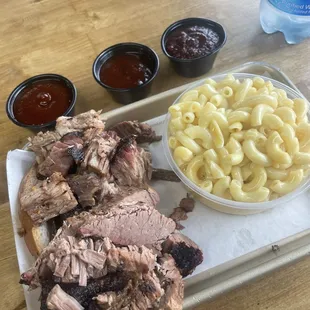 2 meat 1 side plate. Brisket and ends