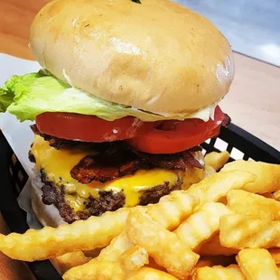 1/2 pound Bacon Cheese Burger with Fries