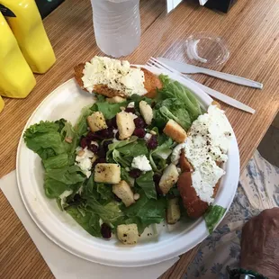 The roasted Goat Cheese Salad