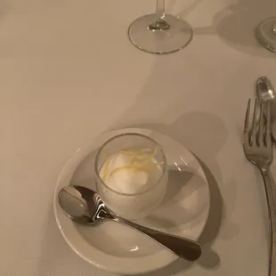 Lemon sorbet intermezze