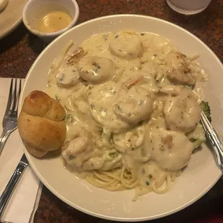 Shrimp Alfredo