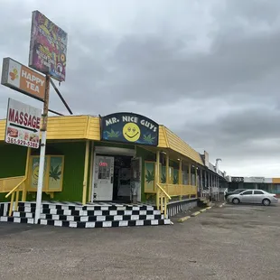 Staples Massage