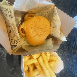 BBQ burger &amp; fries