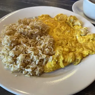 Kids plate- eggs, chicken, rice. Really good!