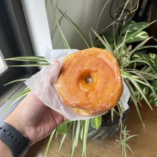 Glazed donut