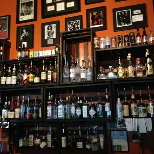 This bartender is smokin hot! Knocking out orders like its biz as usual.