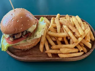 Giant Burger