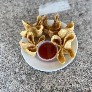 Cream cheese wontons