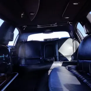 Black Lincoln Town Car Limo Interior- nice &amp; comfortable, love the wine glasses!
