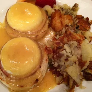 Traditional Eggs Benedict - One of the best eggs benedict I have had.