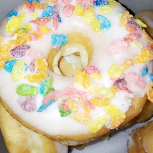 Fruity pebbles donut