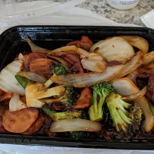 Szechwan Shredded Pork.  I had been hoping this translated to 鱼香肉丝, an old favorite of mine.  Sadly it did not.