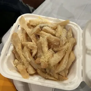 TRUFFLE PARMESAN FRIES