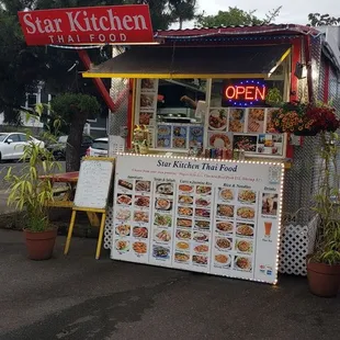 the outside of the restaurant